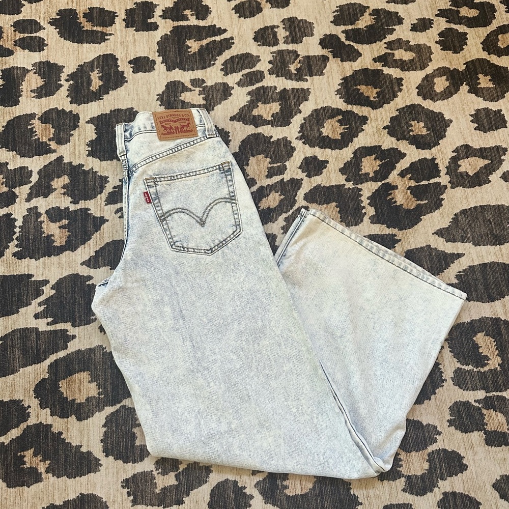 Levi's Women's 94 Baggy Wide  Leg Jeans